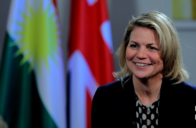 القنصل البريطاني في أربيل تتحدث عن عدة قضايا