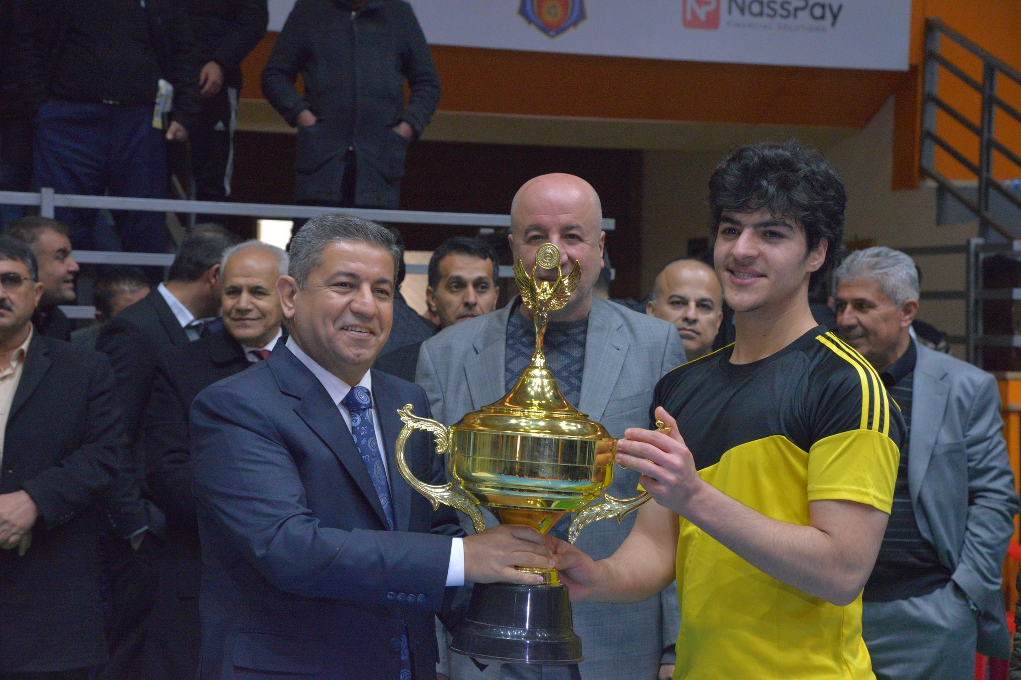 په‌روه‌رده‌ى مه‌خمور پاڵه‌وانى باله‌ى په‌روه‌رده‌كان بوو