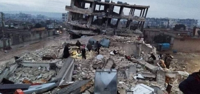 Hejmara qurbaniyên erdhejê li Sûriyê ji 1400 kesî derbas kir