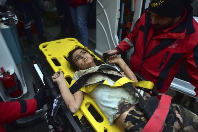 Death toll rises, rescues dwindle in earthquake aftermath