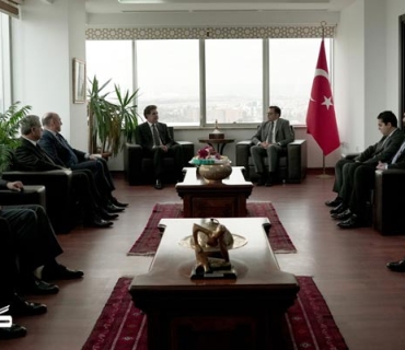 سه‌رۆک نێچیرڤان بارزانی به‌شداری له‌ پرسه‌ی قوربانییانی بوومه‌له‌رزه‌دا ده‌کات