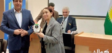 ناوەندی ڕەوەندی کوردستانی خەڵاتی ڕێزلێنانی بە شاعیری ئەمازیخی (مەلیکە مەزان )بەخشی.