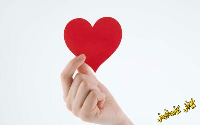 دونیای سۆشیال میدیا و سەرمایەداری   بە هۆكاری كەمبوونەوەی بەهای خۆشەویستی دەزانرێت