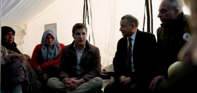 Nêçîrvan Barzanî serdana kampên mexdûrên erdhejê yên li Bakurê Kurdistanê kir