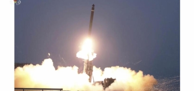 كوريا الشمالية تواصل تجاربها الصاروخية... وتحذر من رد أكبر على مناورات واشنطن وسيول