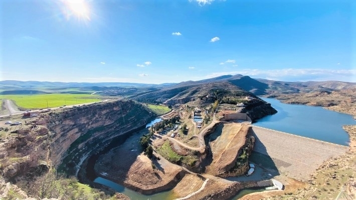 الانتهاء من ملء ثاني اكبر سد في دهوك والتشغيل التجريبي قريباً