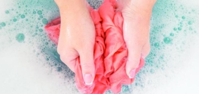 هل يُمكن غسل الملابس من دون منظفات مستقبلاً؟