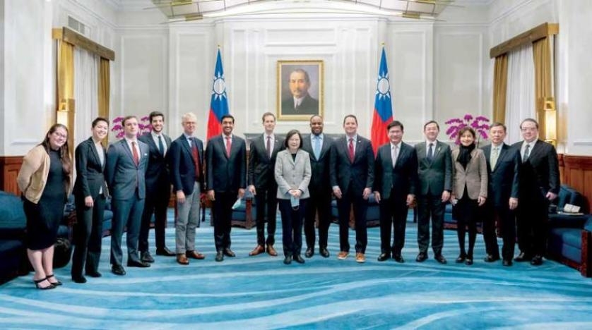 رئيسة تايوان تتعهد تعزيز العلاقات العسكرية مع الولايات المتحدة