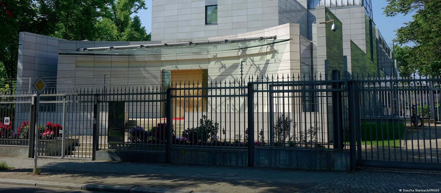 Germany expels 2 Iran envoys over death sentence