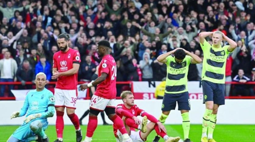 تشيلسي المتعثر يبحث عن بارقة أمل في توتنهام... وآرسنال يخوض اختباراً صعباً في ليستر