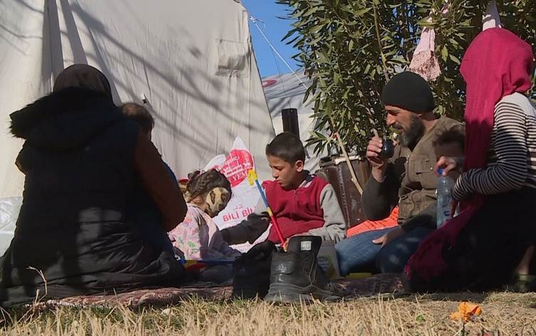 30 malbatên penaberên Sûriyê li nava parkeke Semsûrê bi cih bûne