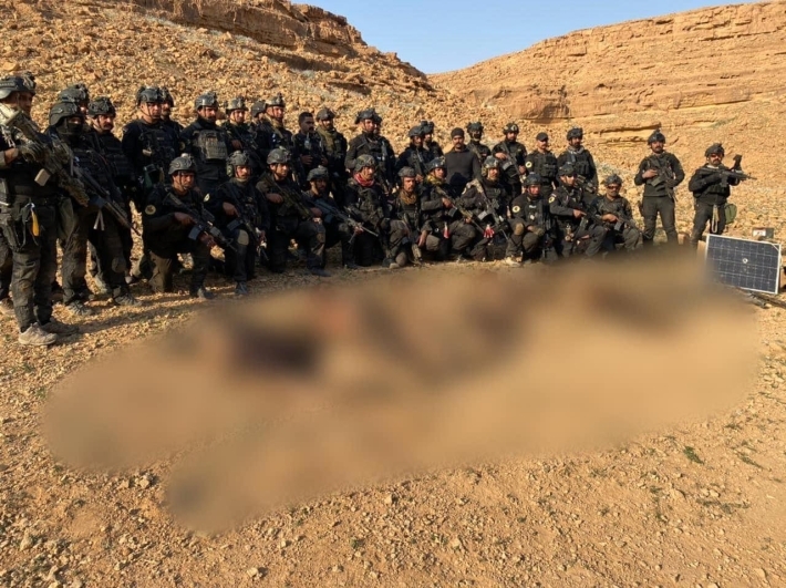بينهم قيادي بارز .. إشتباكات مع داعش تسفر عن قتل 17 إرهابياً في صحراء الأنبار