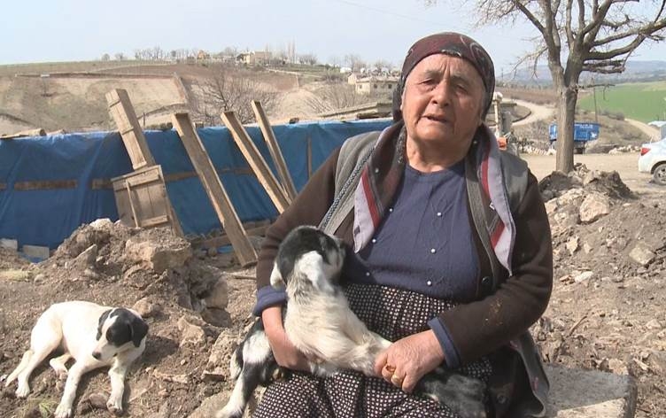 Li gundên Mereşê bi hezaran serî pez di erdhejê de telef bûne