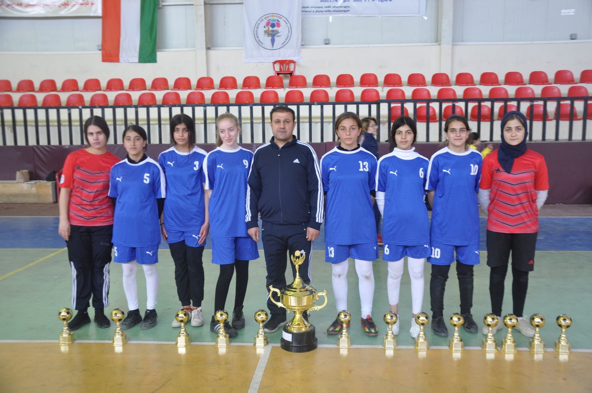 كچانى مه‌خمور بوونه‌ پاڵه‌وانى فوتساڵى په‌روه‌رده‌كان بوون