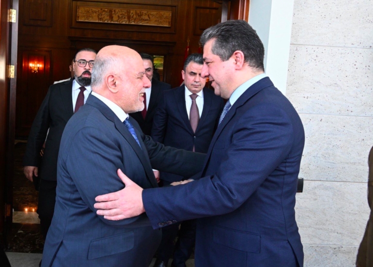 مەسرور بارزانی و حەیدەر عەبادی جەخت لە پێویستیی چارەسەرکردنی کێشەکانی هەولێر و بەغدا دەکەنەوە