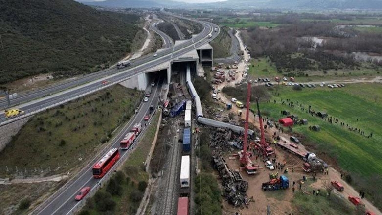 Li Yûnanistanê piştî qezaya trênê Wezîrê Veguhestinê îstîfa kir