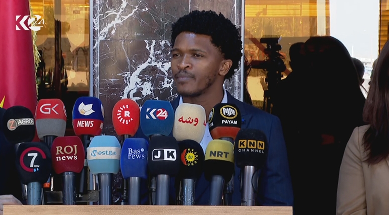 Neviyê Nelson Mandela: Me ji şoreş û berxwedana gelê Kurd wane wergirtiye