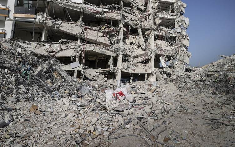 Li Meletiyê 88 hezar xaniyên hilweşiyayî û zerar dîtine hene