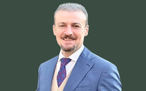 سعود مستۆ نەجم  بەڕێوەبەری گشتیی كاروباری ئێزدییەكان لە وەزارەتی ئەوقاف و كاروباری ئایینی بۆ گوڵان:  كەس خۆی بە خاوەنی ئێمە نەزانیوە تەنیا پارتی و بارزانی نەبێت