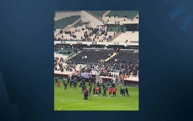 Amedspor: Yarîzanên Bursasporê êrîşî yarîzanên tîma me kirin