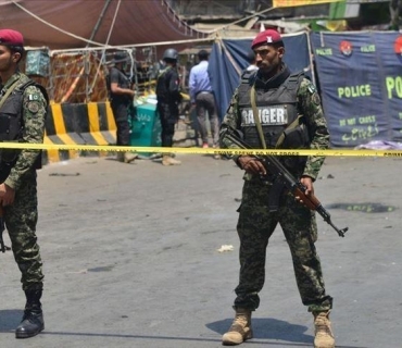 لەهێرشێکی خۆکوژیدا ٩ پۆلیس کوژران