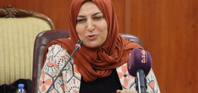 پ.د. نەزاكەت حوسێن  ئەندامی بەشی ڕۆشنبیری و ڕاگەیاندنی پارتی دیموكراتی كوردستان:     دەبێت وێنەی ئافرەت لە ئەقڵییەتی پیاوسالاری سیاسەتمەداری ناو حزبە سیاسییەكاندا گۆڕانكاری بەسەردا بێت