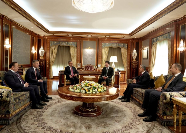 سەرۆك نێچیرڤان بارزانی پێشوازی لە سەرۆكی ئەنجومەنی باڵای دادوەریی عێراق دەكات