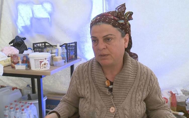 Dayîkek rizgarbûya erdhejê: Êşa me nayê gotin xwezî hema ez jî rizgar nebibam