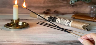 بخور و مۆمی بۆندار  زیان بە هەوای ناوماڵ دەگەیەنن!