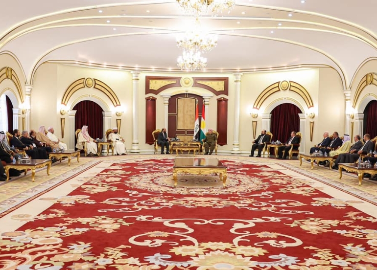 سەرۆك بارزانی لەگەڵ میری ئێزیدیان و بابا شێخ و ئەنجوومەنی ڕۆحانیی ئێزیدی كۆبوویەوە