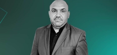 أبطال رقصة الافاعي بدأوا بالتساقط