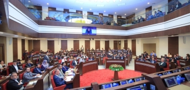 اجتماع لهيئة رئاسة البرلمان مع رؤساء الكتل وممثلي الأحزاب السياسية ونواب المكونات