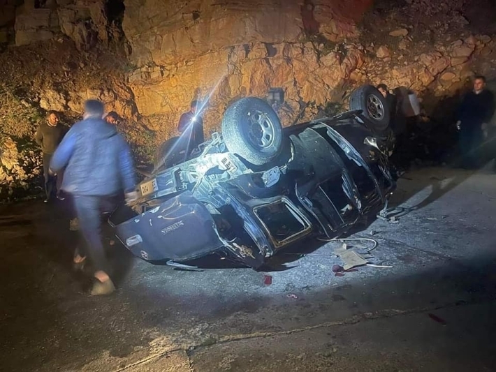 بينهم طفلان.. مصرع 5 اشخاص بحادث سير مروع في رابرين