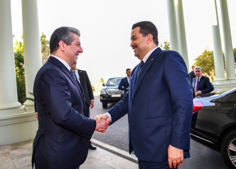 مەسرور بارزانی، سەرۆکی حکوومەتی هەرێمی کوردستان، پێشوازی لە محەمەد شیاع سوودانی، سەرۆکی وەزیرانی فیدرال و شاندێکی یاوەری کرد.