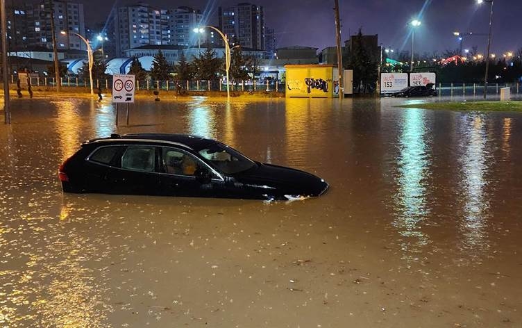 Ji bo Amedê hişyariya baraneke bihêz hat dayîn
