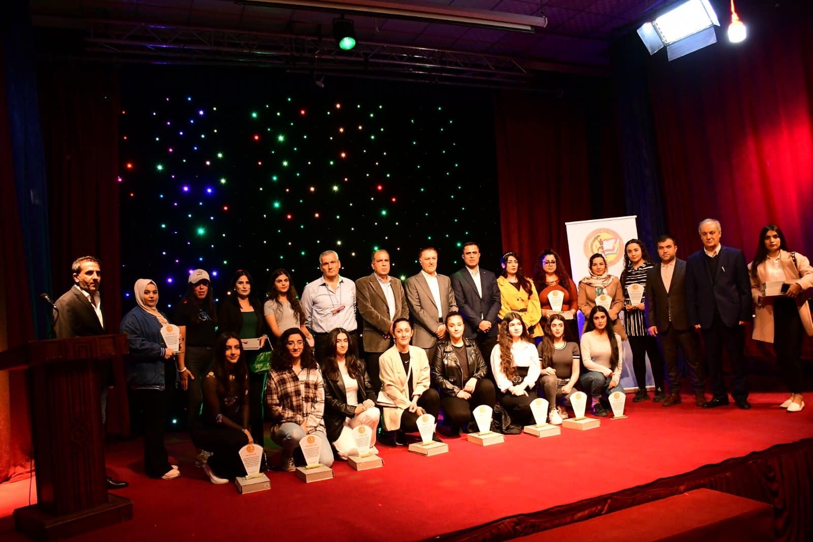 رێز له‌ ژماره‌یه‌ك كچه‌ یاریزانان نرا