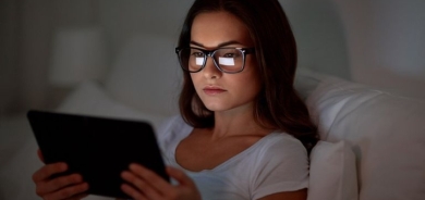 نظارة الشاشة.. متى تصبح ضرورة لا غنى عنها؟