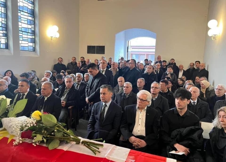 بە‌ خاكسپاردنی تە‌رمی ھە‌ڤاڵ فە‌وزی ئە‌سعە‌د لە‌ ئە‌ڵمانیا بە‌رێوە‌چوو