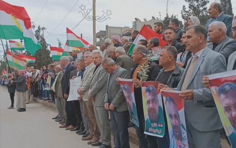 ENKSê li Qamişlo xwepêşandanek ji bo şermezarkirina komkujiya Cindirêsê saz kir