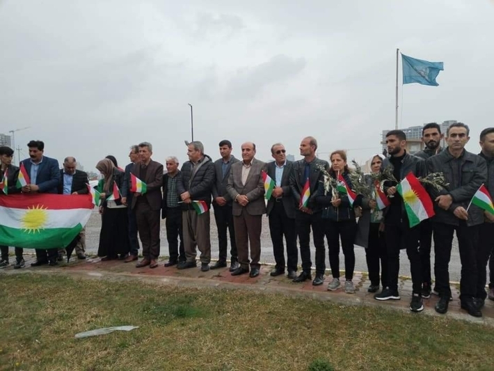 ممثلية ENKS تنظم وقفة احتجاجية أمام مبنى الأمم المتحدة بأربيل تنديداً بجريمة جنديرس