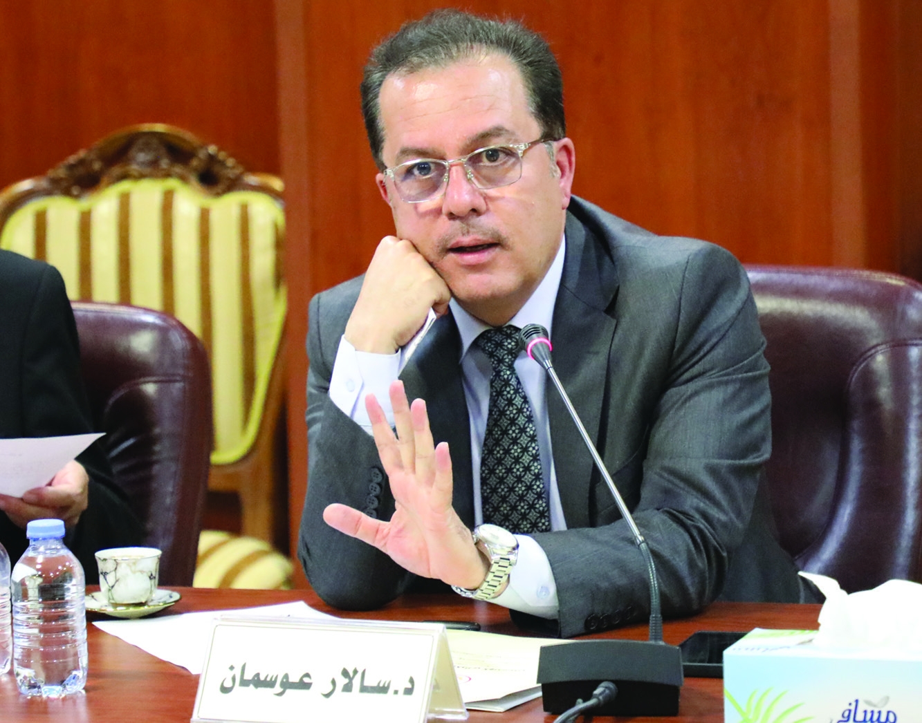 د.سالار عوسمان بەرپرسی بەشی ڕۆشنبیری و ڕاگەیاندنی پارتی دیموكراتی كوردستان:     دیموكراتیی ناهۆشمەند،  بە سیاسیكردنی ئایین، قۆرخكاریی حزب، دابەشكردنی نیشتمان  هۆكاری سەرەكین بۆ لاوازیی ئینتیمای نیشتمانیی هاووڵاتیان