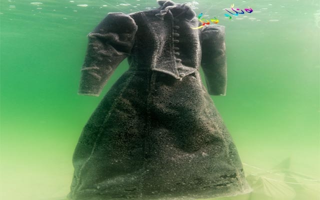 كراسی بووكێنیی نێو دەریا