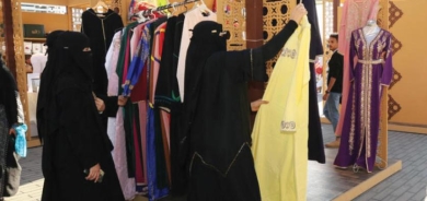 «الجلابية» سمة رمضانية تتربع على عرش الموضة كل عام
