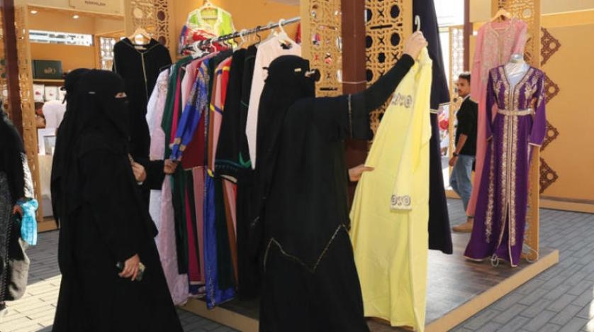 «الجلابية» سمة رمضانية تتربع على عرش الموضة كل عام