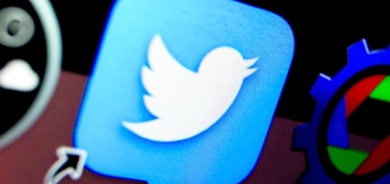 ماسك يقيّم «تويتر» بأقل من نصف تكلفة الاستحواذ