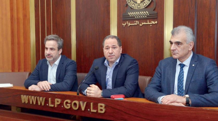 نواب لبنانيون يتبادلون اتهامات بـ«الطائفية والمس بالمقدسات»