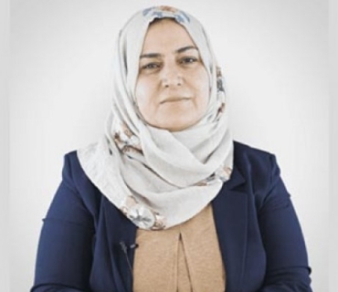 پ.د.نەزاكەت حسێن  ئەندامی بەشی ڕۆشنبیری و ڕاگەیاندنی پارتی دیموكراتی كوردستان:     هەستكردن بە لاوازیی ئینتیمای نیشتمانی لای هاووڵاتیانی كوردستان مەترسییەكی گەورە لەسەر گوتاری نەتەوەییمان دروست دەكات