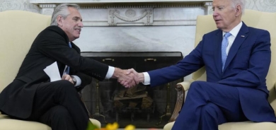 بايدن ونظيره الأرجنتيني يؤكدان «التكامل الاقتصادي» بين بلديهما