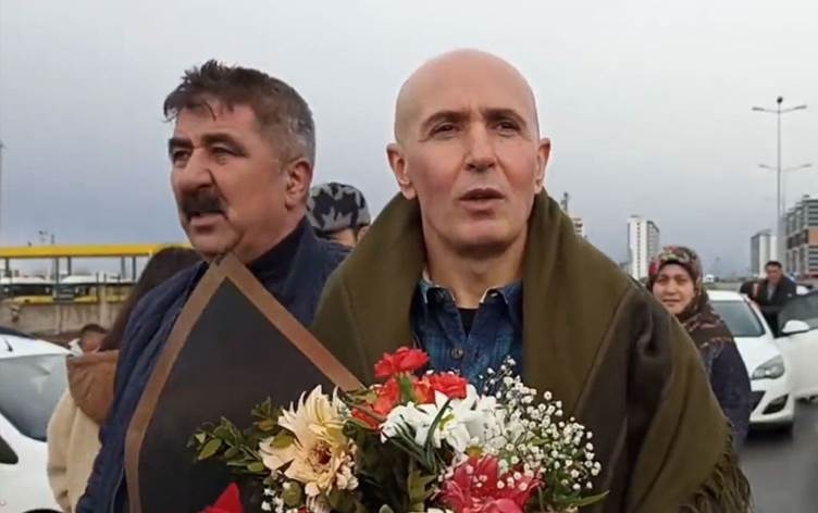 Piştî 30 salan di 48 saliya xwe de ji girtîgehê derket