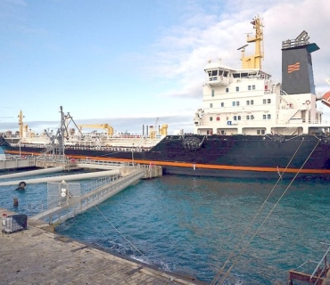 تیمی کەشتییەكی دانیمارک لەلایەن چەتەی دەریاییەوە ڕفێندران